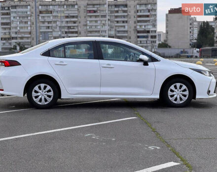 Белый Тойота Королла, объемом двигателя 1.6 л и пробегом 62 тыс. км за 20700 $, фото 2 на Automoto.ua