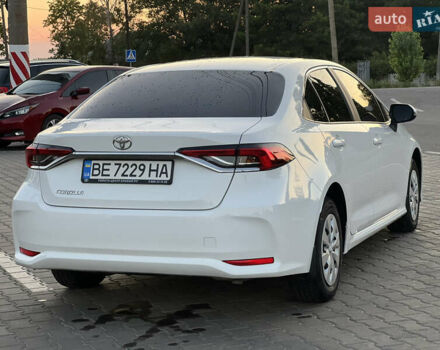 Белый Тойота Королла, объемом двигателя 1.6 л и пробегом 52 тыс. км за 18000 $, фото 2 на Automoto.ua