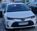 Білий Тойота Королла, об'ємом двигуна 1.6 л та пробігом 27 тис. км за 20000 $, фото 1 на Automoto.ua