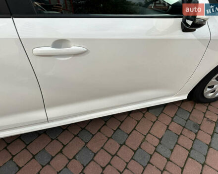 Белый Тойота Королла, объемом двигателя 1.49 л и пробегом 161 тыс. км за 14450 $, фото 86 на Automoto.ua