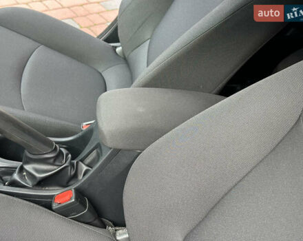 Белый Тойота Королла, объемом двигателя 1.49 л и пробегом 161 тыс. км за 14450 $, фото 102 на Automoto.ua