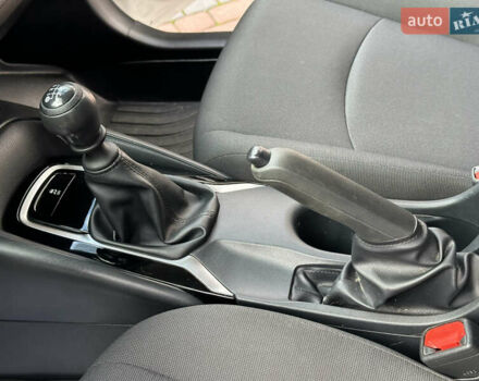 Белый Тойота Королла, объемом двигателя 1.49 л и пробегом 161 тыс. км за 14450 $, фото 103 на Automoto.ua