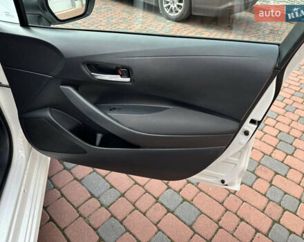 Белый Тойота Королла, объемом двигателя 1.49 л и пробегом 161 тыс. км за 14450 $, фото 134 на Automoto.ua