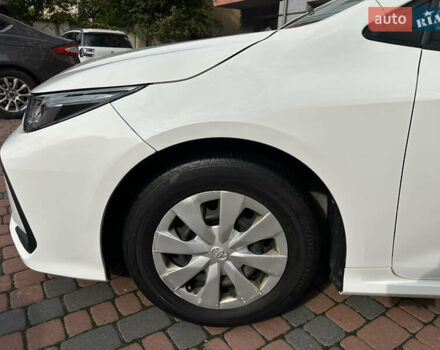 Белый Тойота Королла, объемом двигателя 1.49 л и пробегом 161 тыс. км за 14450 $, фото 74 на Automoto.ua