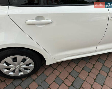 Белый Тойота Королла, объемом двигателя 1.49 л и пробегом 161 тыс. км за 14450 $, фото 85 на Automoto.ua