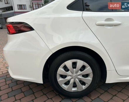 Белый Тойота Королла, объемом двигателя 1.49 л и пробегом 161 тыс. км за 14450 $, фото 76 на Automoto.ua