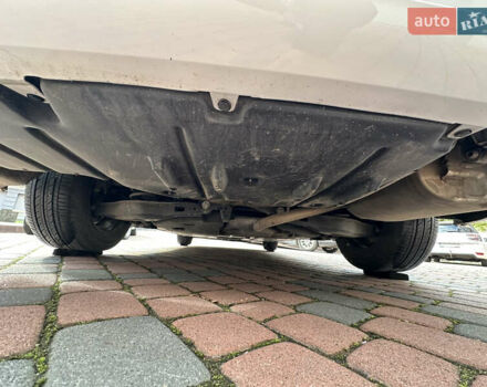 Белый Тойота Королла, объемом двигателя 1.49 л и пробегом 161 тыс. км за 14450 $, фото 90 на Automoto.ua