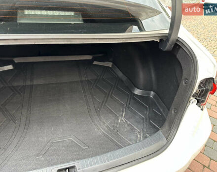 Белый Тойота Королла, объемом двигателя 1.49 л и пробегом 161 тыс. км за 14450 $, фото 166 на Automoto.ua