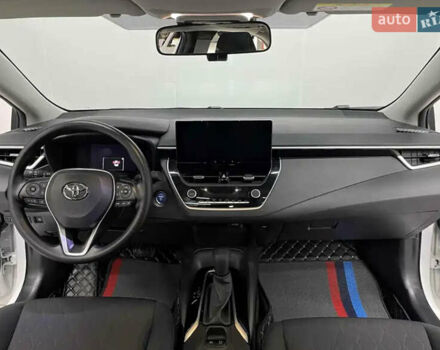 Белый Тойота Королла, объемом двигателя 0 л и пробегом 35 тыс. км за 23900 $, фото 6 на Automoto.ua