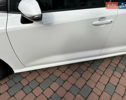 Белый Тойота Королла, объемом двигателя 1.49 л и пробегом 161 тыс. км за 14450 $, фото 80 на Automoto.ua
