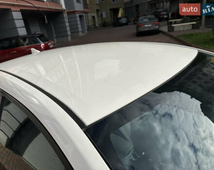 Белый Тойота Королла, объемом двигателя 1.49 л и пробегом 161 тыс. км за 14450 $, фото 88 на Automoto.ua