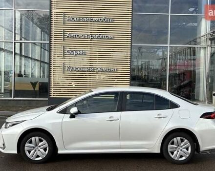 Белый Тойота Королла, объемом двигателя 1.6 л и пробегом 4 тыс. км за 23900 $, фото 2 на Automoto.ua