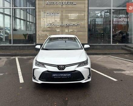 Белый Тойота Королла, объемом двигателя 1.6 л и пробегом 4 тыс. км за 23900 $, фото 4 на Automoto.ua