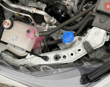 Белый Тойота Королла, объемом двигателя 1.6 л и пробегом 6 тыс. км за 26800 $, фото 41 на Automoto.ua