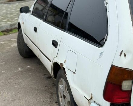 Білий Тойота Королла, об'ємом двигуна 1.3 л та пробігом 600 тис. км за 1300 $, фото 4 на Automoto.ua