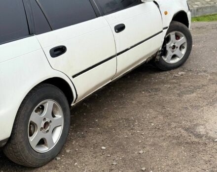 Білий Тойота Королла, об'ємом двигуна 1.3 л та пробігом 600 тис. км за 1300 $, фото 6 на Automoto.ua