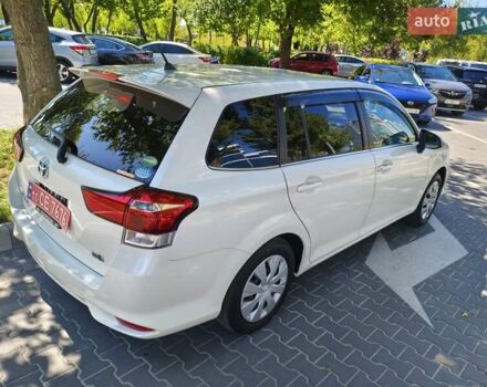 Білий Тойота Королла, об'ємом двигуна 1.5 л та пробігом 62 тис. км за 13700 $, фото 3 на Automoto.ua