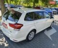 Білий Тойота Королла, об'ємом двигуна 1.5 л та пробігом 62 тис. км за 13700 $, фото 3 на Automoto.ua