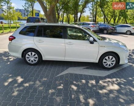 Білий Тойота Королла, об'ємом двигуна 1.5 л та пробігом 62 тис. км за 13700 $, фото 2 на Automoto.ua