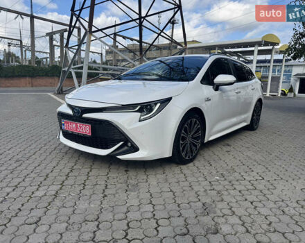 Белый Тойота Королла, объемом двигателя 1.8 л и пробегом 142 тыс. км за 21000 $, фото 1 на Automoto.ua