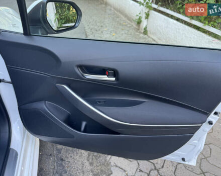 Белый Тойота Королла, объемом двигателя 1.8 л и пробегом 142 тыс. км за 21000 $, фото 35 на Automoto.ua