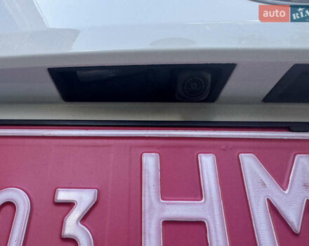 Белый Тойота Королла, объемом двигателя 1.8 л и пробегом 142 тыс. км за 21000 $, фото 11 на Automoto.ua