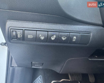 Белый Тойота Королла, объемом двигателя 1.8 л и пробегом 142 тыс. км за 21000 $, фото 23 на Automoto.ua