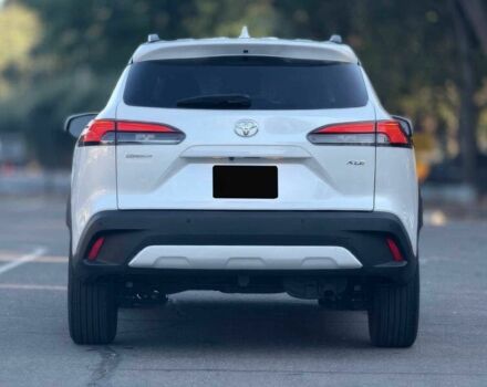 Тойота Королла 2023 в Кривом Роге на Automoto.ua Белый Тойота Королла, объемом двигателя 2 л и пробегом 11 тыс. км за 9000 $, фото 5 на Automoto.ua