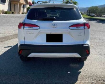 Белый Тойота Королла, объемом двигателя 2 л и пробегом 20 тыс. км за 12000 $, фото 5 на Automoto.ua