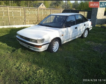 Белый Тойота Королла, объемом двигателя 0 л и пробегом 340 тыс. км за 848 $, фото 3 на Automoto.ua