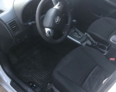 Білий Тойота Королла, об'ємом двигуна 1.6 л та пробігом 350 тис. км за 6000 $, фото 5 на Automoto.ua