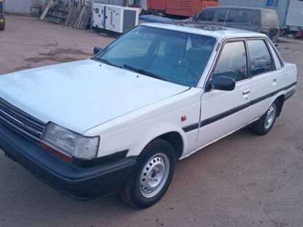 Тойота Королла 1986 у Дніпро (Дніпропетровську) на Automoto.ua Білий Тойота Королла, об'ємом двигуна 1.6 л та пробігом 155 тис. км за 500 $, фото 1 на Automoto.ua