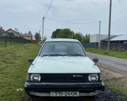 Білий Тойота Королла, об'ємом двигуна 1.8 л та пробігом 100 тис. км за 400 $, фото 1 на Automoto.ua