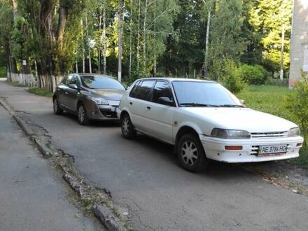 Тойота Королла 1988 в Вольногорске на Automoto.ua Белый Тойота Королла, объемом двигателя 1.3 л и пробегом 189 тыс. км за 2200 $, фото 1 на Automoto.ua