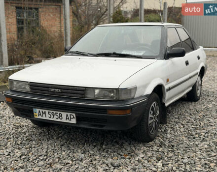 Білий Тойота Королла, об'ємом двигуна 1.3 л та пробігом 300 тис. км за 1300 $, фото 1 на Automoto.ua