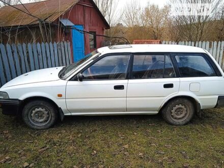 Тойота Королла 1989 в Кременце на Automoto.ua Белый Тойота Королла, объемом двигателя 1.3 л и пробегом 330 тыс. км за 1600 $, фото 1 на Automoto.ua