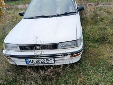 Тойота Королла 1990 в Кропивницком (Кировограде) на Automoto.ua Белый Тойота Королла, объемом двигателя 1.8 л и пробегом 200 тыс. км за 700 $, фото 1 на Automoto.ua