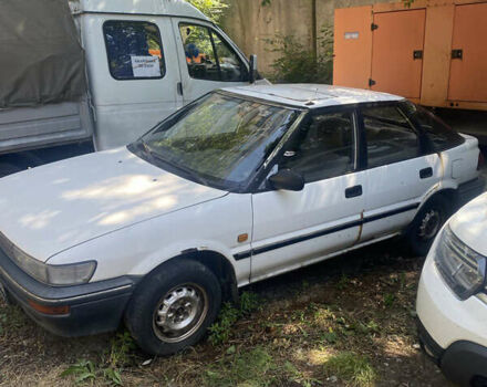 Белый Тойота Королла, объемом двигателя 1.3 л и пробегом 378 тыс. км за 2640 $, фото 1 на Automoto.ua