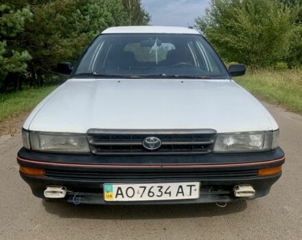 Білий Тойота Королла, об'ємом двигуна 1.6 л та пробігом 300 тис. км за 600 $, фото 1 на Automoto.ua