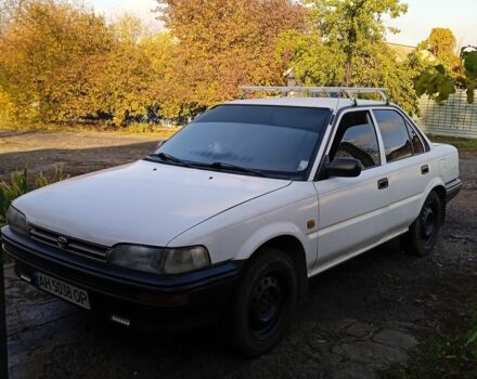 Белый Тойота Королла, объемом двигателя 1.3 л и пробегом 360 тыс. км за 1850 $, фото 1 на Automoto.ua