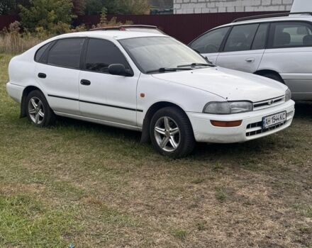 Белый Тойота Королла, объемом двигателя 1.4 л и пробегом 250 тыс. км за 1500 $, фото 1 на Automoto.ua