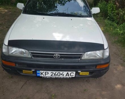 Белый Тойота Королла, объемом двигателя 1.3 л и пробегом 400 тыс. км за 1393 $, фото 1 на Automoto.ua