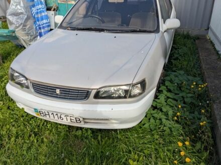 Білий Тойота Королла, об'ємом двигуна 1.5 л та пробігом 150 тис. км за 2000 $, фото 1 на Automoto.ua
