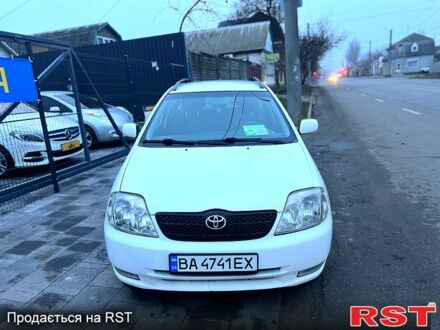 Білий Тойота Королла, об'ємом двигуна 1.4 л та пробігом 215 тис. км за 4200 $, фото 1 на Automoto.ua