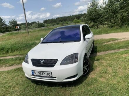 Тойота Королла 2003 в Яворове на Automoto.ua Белый Тойота Королла, объемом двигателя 2 л и пробегом 330 тыс. км за 3200 $, фото 1 на Automoto.ua