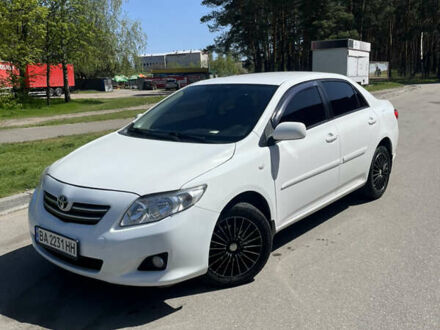 Белый Тойота Королла, объемом двигателя 1.6 л и пробегом 291 тыс. км за 6300 $, фото 1 на Automoto.ua