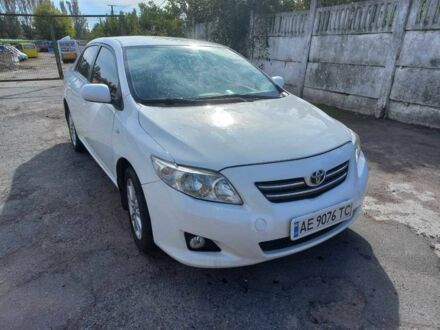 Тойота Королла 2008 в Днепре (Днепропетровске) на Automoto.ua Белый Тойота Королла, объемом двигателя 1.6 л и пробегом 300 тыс. км за 5600 $, фото 1 на Automoto.ua