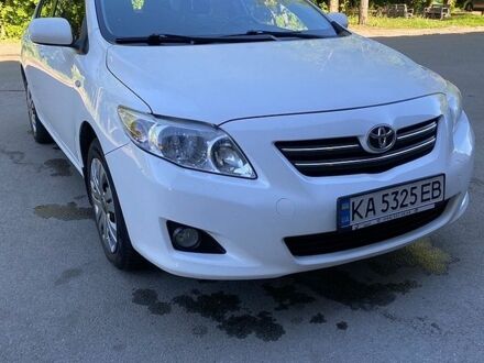 Білий Тойота Королла, об'ємом двигуна 1.6 л та пробігом 255 тис. км за 6900 $, фото 1 на Automoto.ua