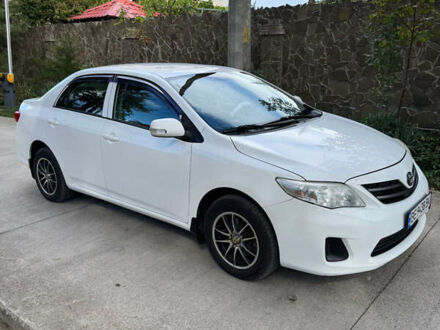 Тойота Королла 2010 в Николаеве на Automoto.ua Белый Тойота Королла, объемом двигателя 1.33 л и пробегом 188 тыс. км за 6600 $, фото 1 на Automoto.ua