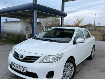 Тойота Королла 2010 в Шостке на Automoto.ua Белый Тойота Королла, объемом двигателя 1.6 л и пробегом 239 тыс. км за 6900 $, фото 1 на Automoto.ua